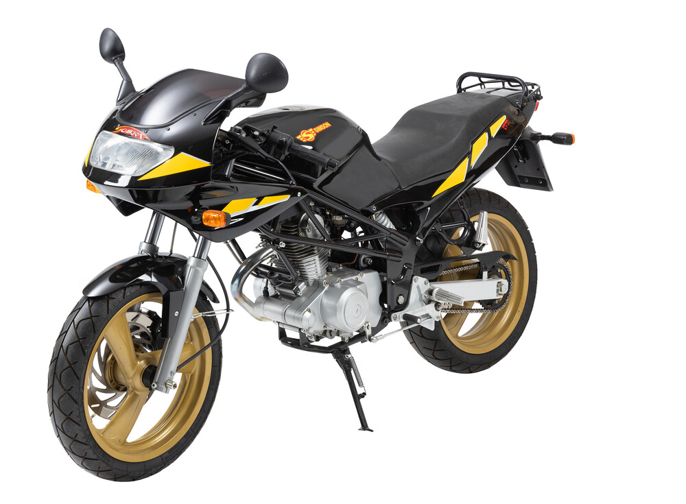 Simson_125_rechtsnachlinks Kopie.jpg