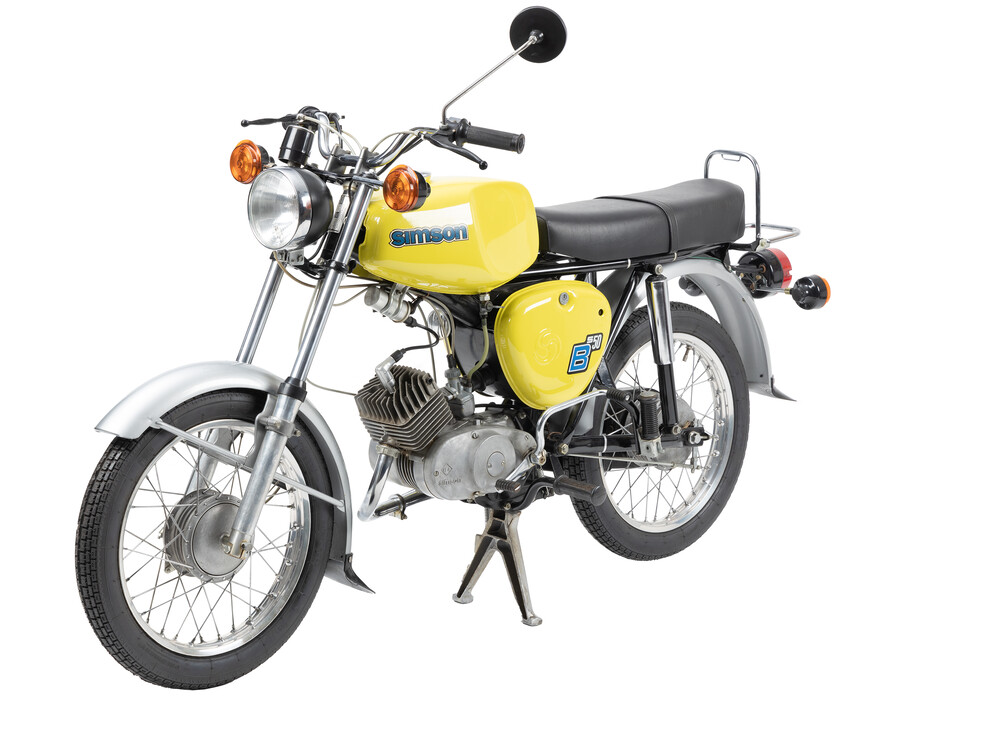 Simson_S50B1_rechtsnachlinks Kopie.jpg