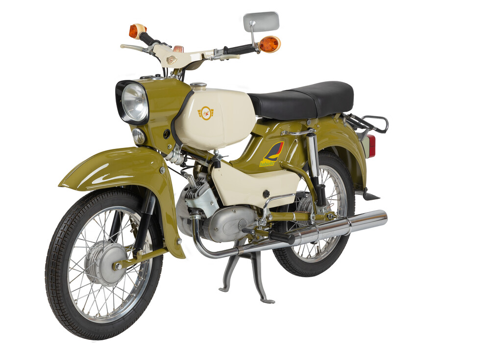 Simson_SR4-4_Habicht_rechtsnachlinks Kopie.jpg