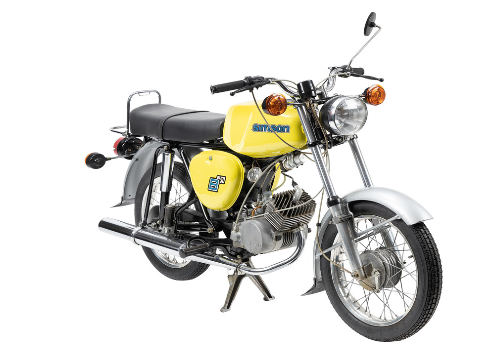 Simson_S50b1_Hellgelb_F.jpg